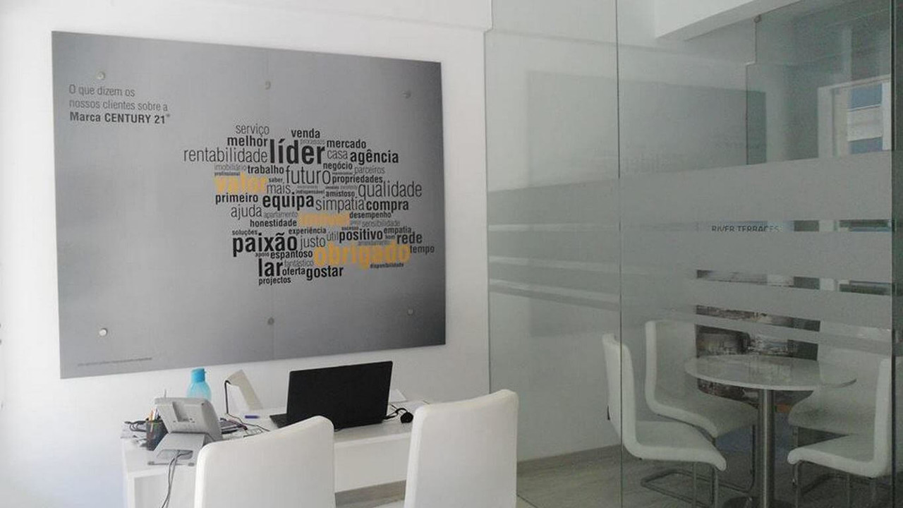 Century 21 Royal Smile